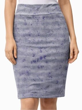 LuLaRoe Cassie lavender floral Pencil Skirt